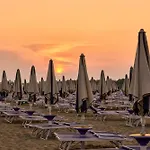 Family Fun By Sea And Pool Bibione